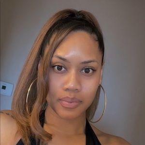 Meet your Posher, Faith